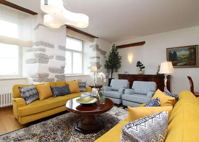 Tallinn City Apartments - Luxury 3 Bedroom, Sauna, Views
