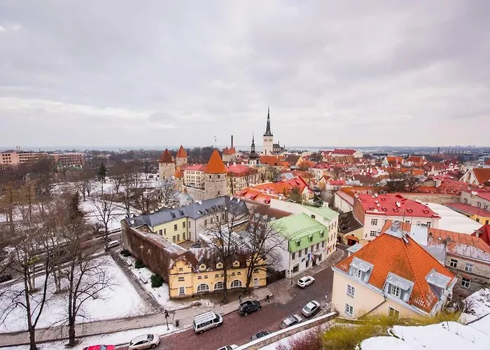 Tallinn City Apartments - Luxury 3 Bedroom, Sauna, Views