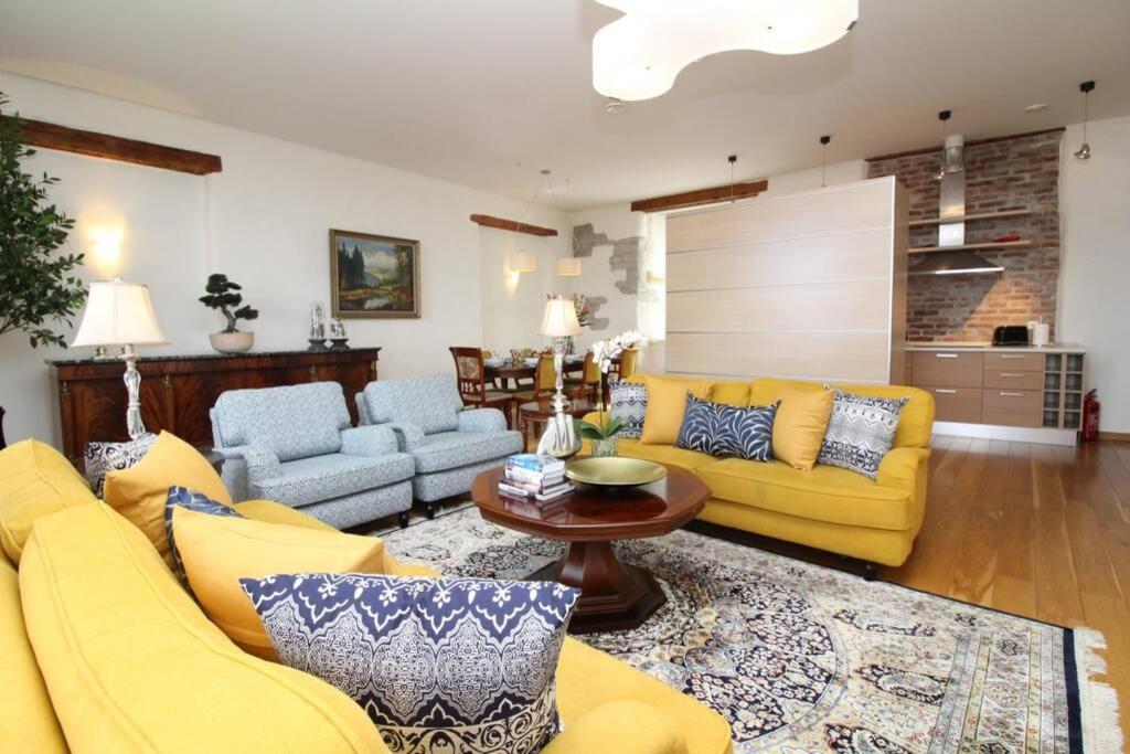 - Luxury 3 Bedroom, Sauna, Views