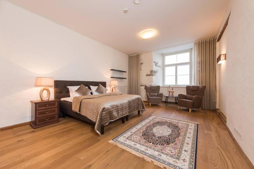 Íbúð - Luxury 3 Bedroom, Sauna, Views *